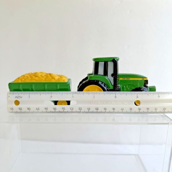 Vintage John Deere Tractor Hay Trailer Salt Pepper Shakers Porcelain/Ceramic - Picture 12 of 12